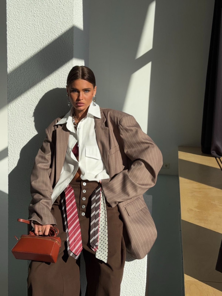 Джинсы коричневые купить в Интернет-магазине Садовод База - цена 4000 руб Садовод интернет-каталог