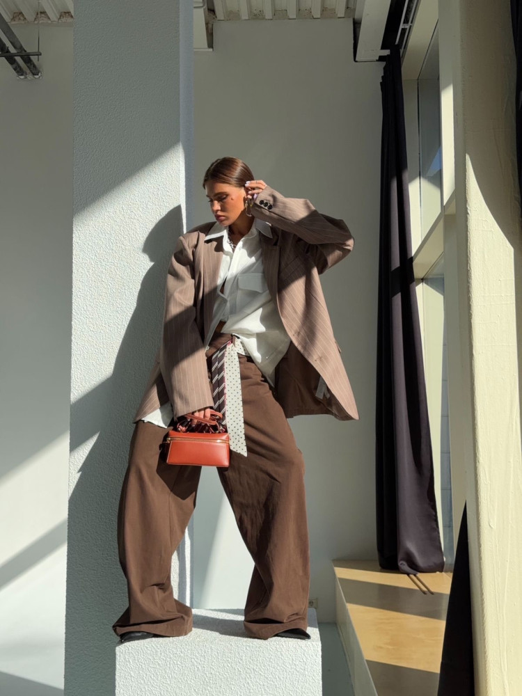 Джинсы коричневые купить в Интернет-магазине Садовод База - цена 4000 руб Садовод интернет-каталог