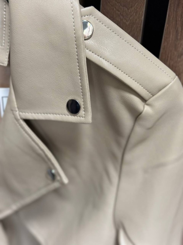 Ультра модная куртка-пиджак  из плотной эко-кожи🤝 купить в Интернет-магазине Садовод База - цена 3000 руб Садовод интернет-каталог