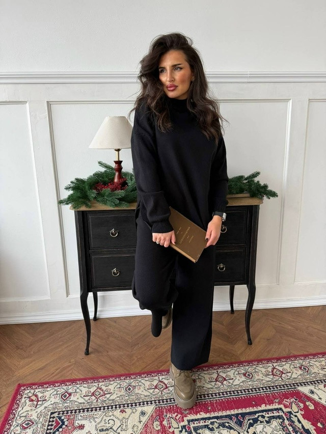 Женский костюм черный