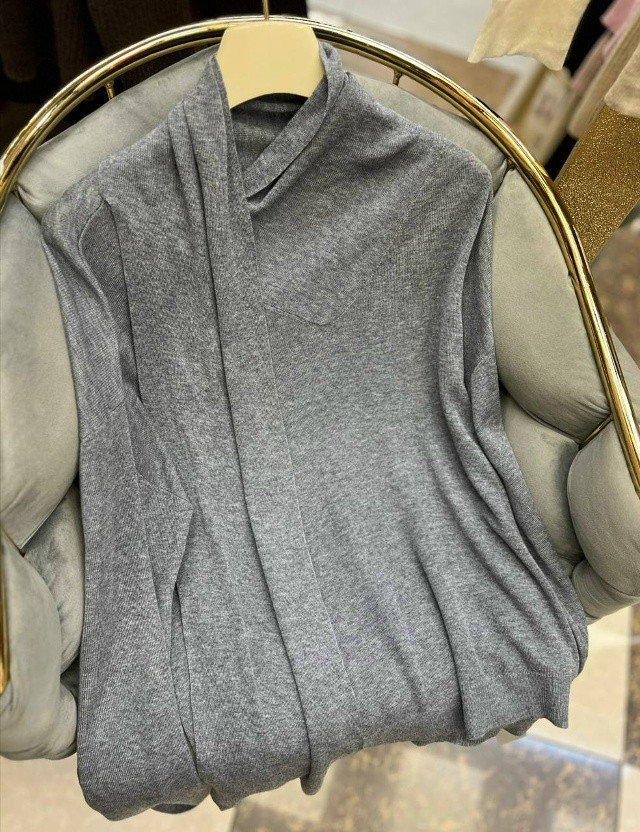 Женская кофта темно-серая