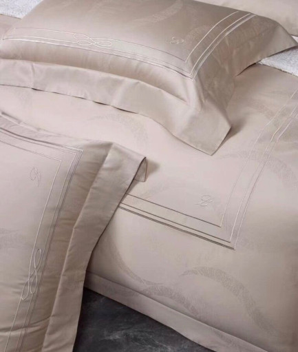 Премиальное качественное постельное белье с вышивкой, в подарочной коробке САДОВОД официальный интернет-каталог