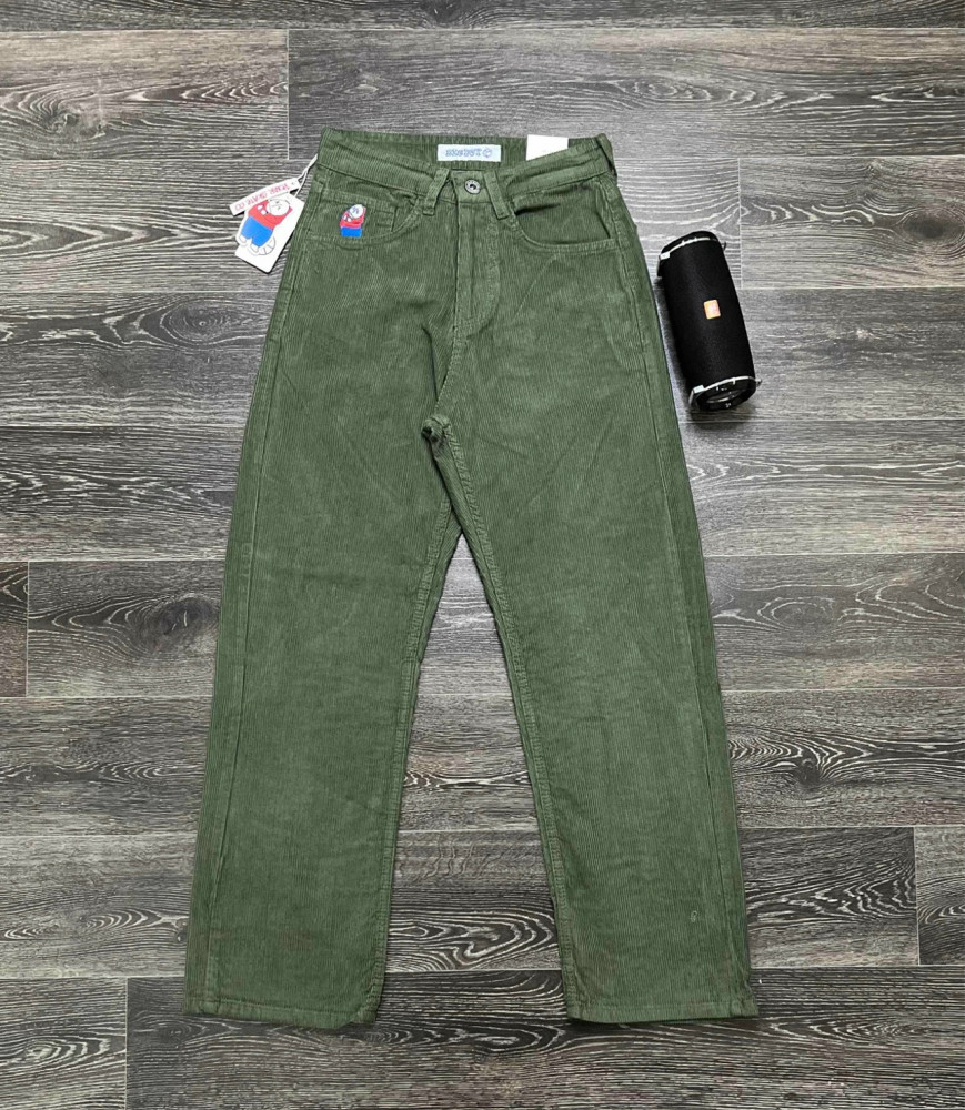 Джинсы зеленые