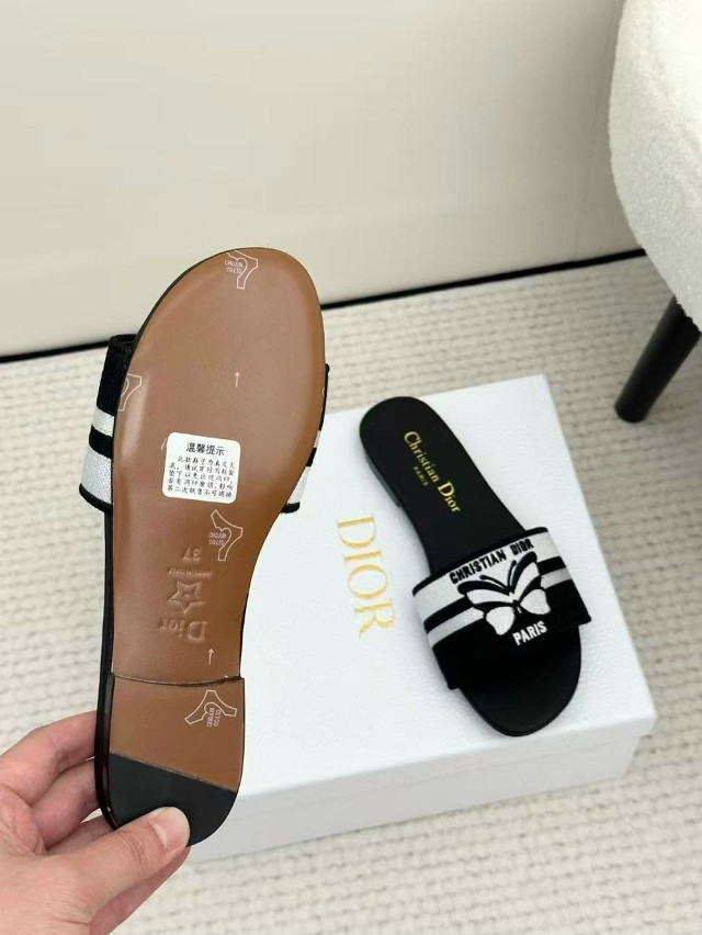 Шлепки купить в Интернет-магазине Садовод База - цена 7500 руб Садовод интернет-каталог