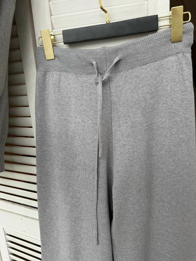 Женский костюм серый купить в Интернет-магазине Садовод База - цена 2300 руб Садовод интернет-каталог