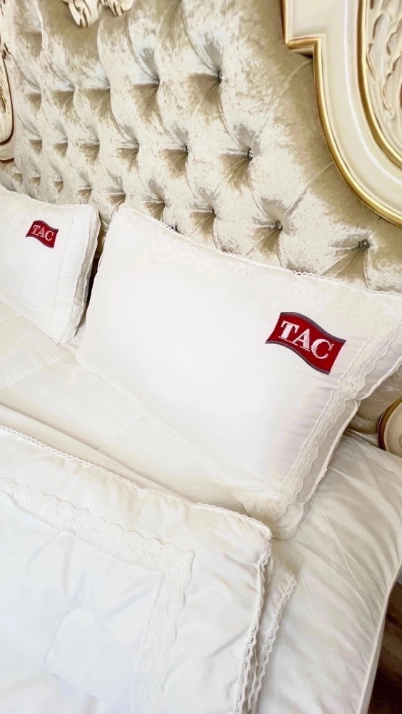 Подарочный набор для спальни «Премиум Комфорт»: наматрасник, зимнее одеяло и 2 подушки купить в Интернет-магазине Садовод База - цена 7900 руб Садовод интернет-каталог