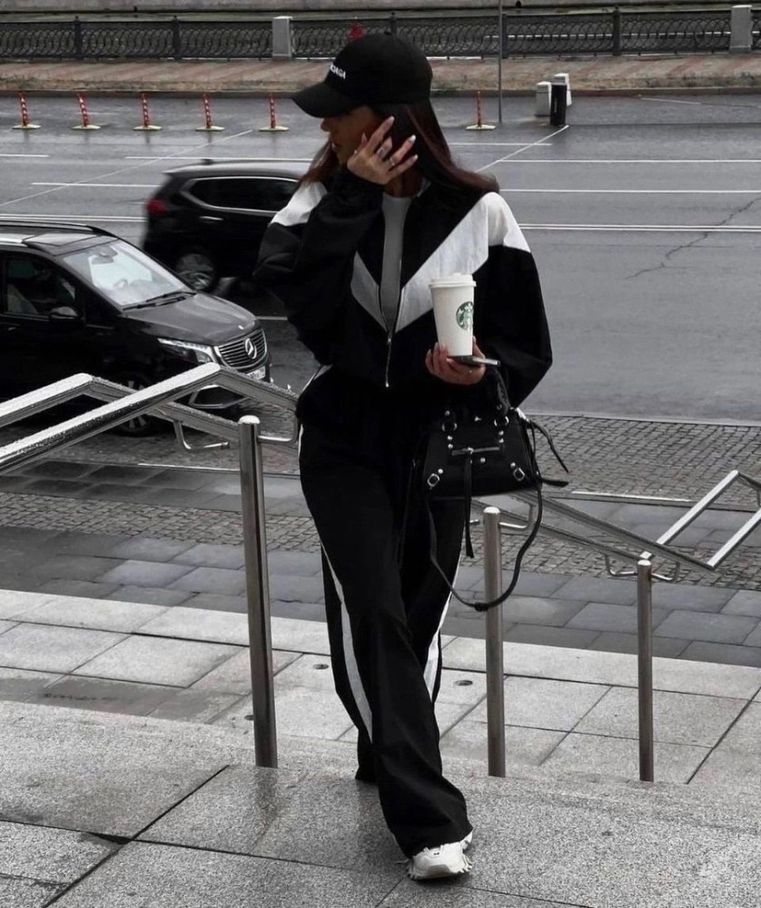 Спортивный женский костюм черный купить в Интернет-магазине Садовод База - цена 1600 руб Садовод интернет-каталог