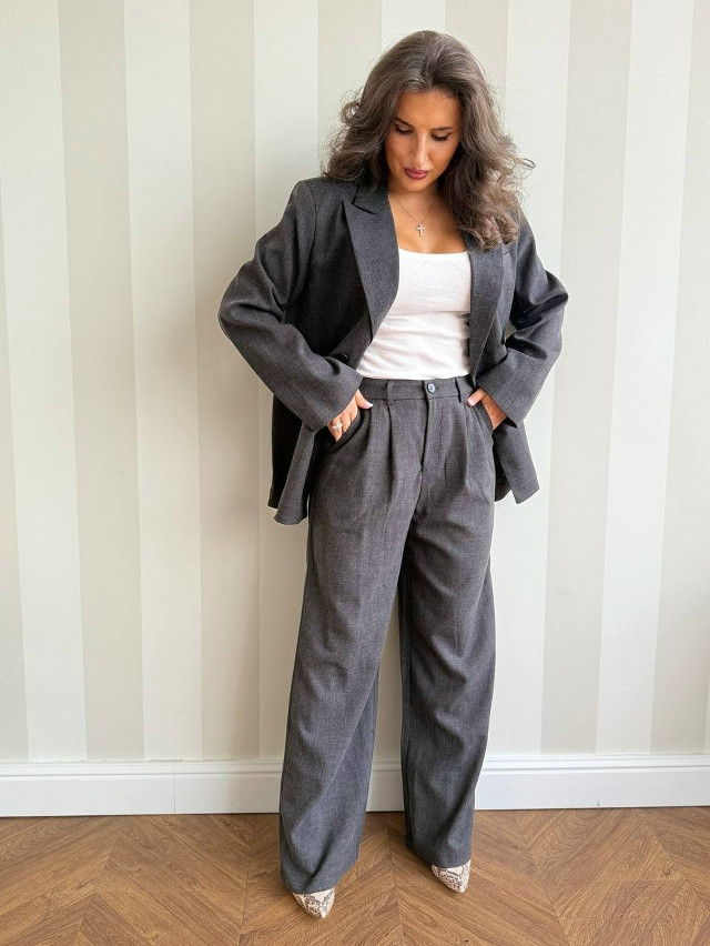 Женский костюм темно-серый купить в Интернет-магазине Садовод База - цена 3800 руб Садовод интернет-каталог