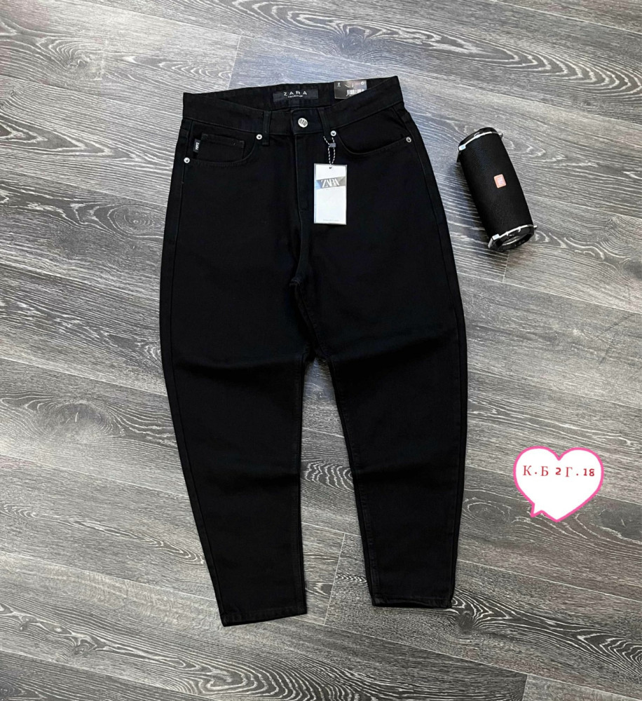 Джинсы черные