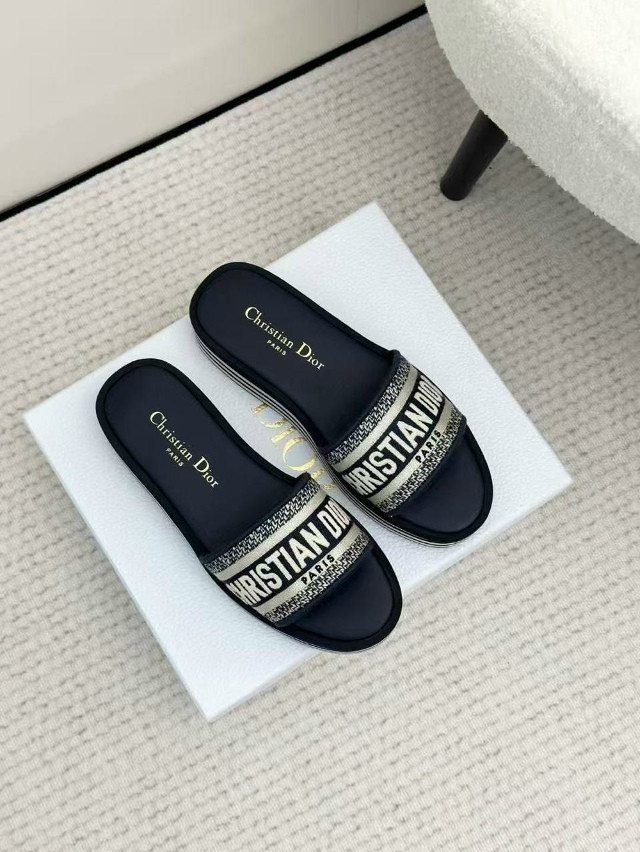 Шлепки купить в Интернет-магазине Садовод База - цена 7500 руб Садовод интернет-каталог