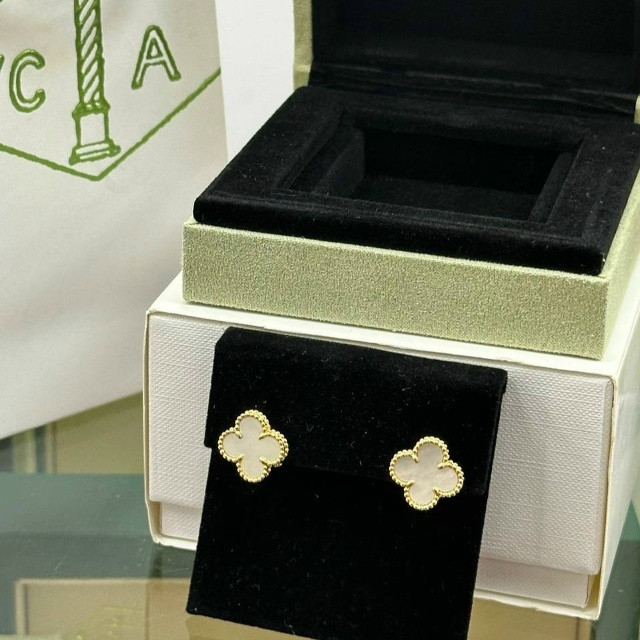 Серьги купить в Интернет-магазине Садовод База - цена 15000 руб Садовод интернет-каталог