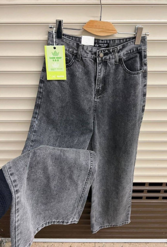 Топовая модель джинс уже ждёт ваших заказов  Стильный графитовый цвет, удобная и современная модель - в них идеально все ✨ САДОВОД официальный интернет-каталог