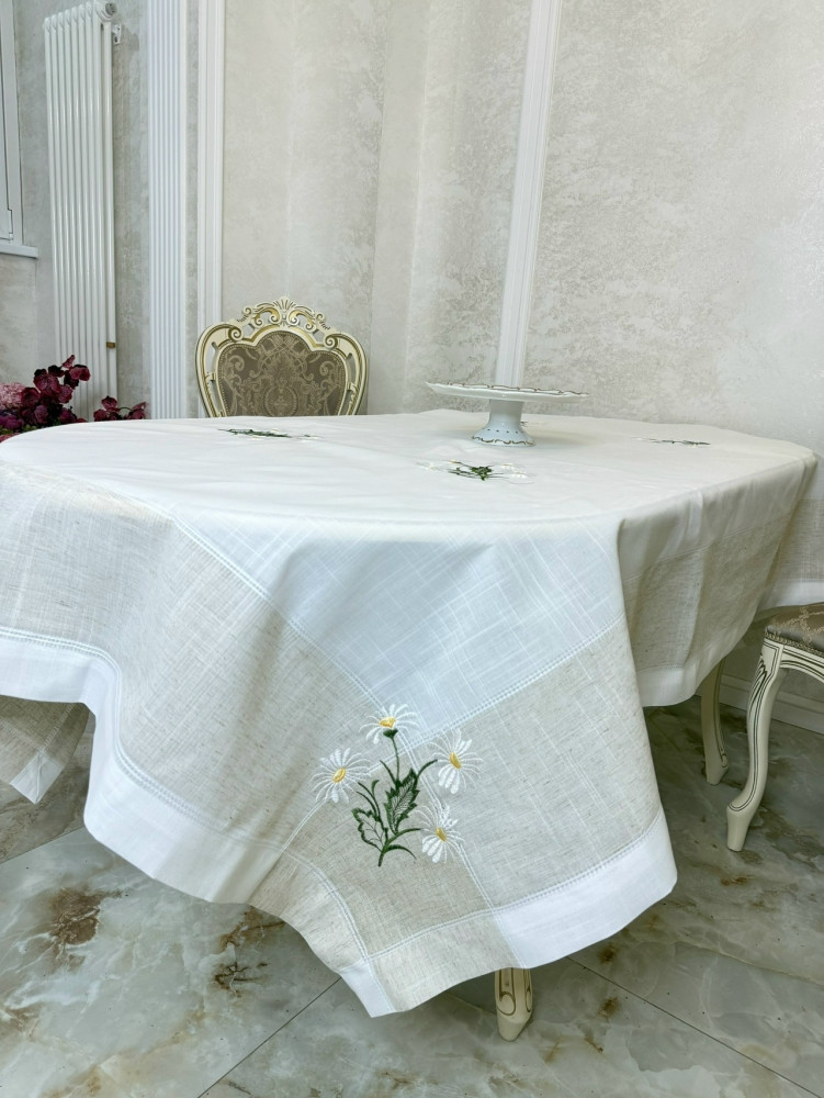 Скатерть льняная в классическом стиле с вышитым цветочным принтом купить в Интернет-магазине Садовод База - цена 1300 руб Садовод интернет-каталог