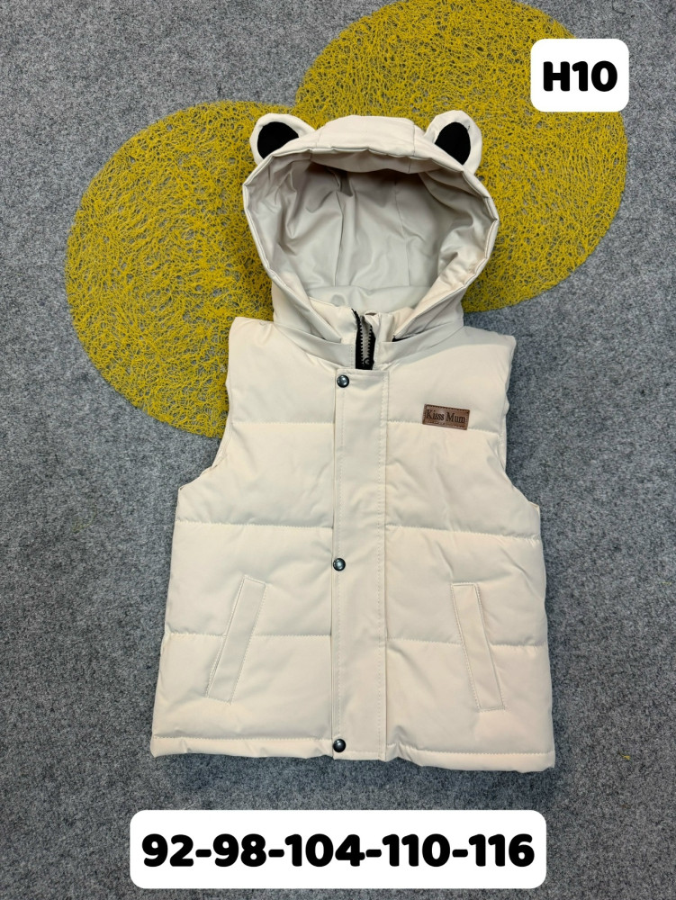 Жилетка бежевая