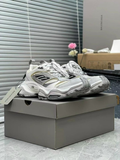 Кроссовки САДОВОД официальный интернет-каталог