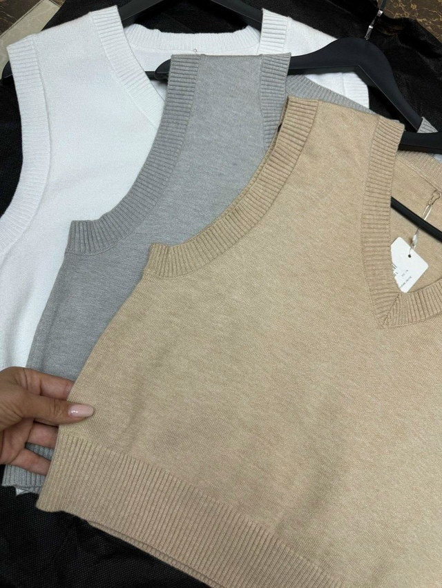 Жилетка женская бежевая купить в Интернет-магазине Садовод База - цена 1100 руб Садовод интернет-каталог