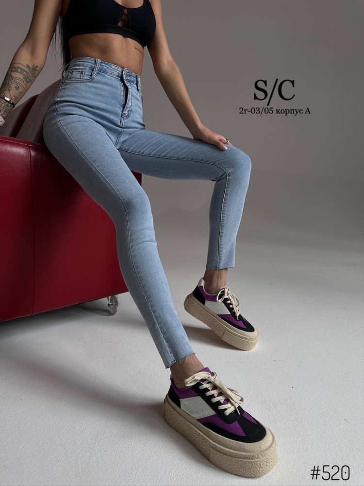Стильные джинсы скини 👖🩷 купить в Интернет-магазине Садовод База - цена 950 руб Садовод интернет-каталог