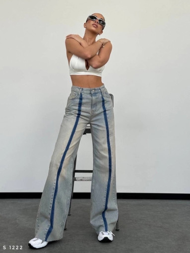 светлые модные джинсы с красивой посадкой. Легкие, мягкие и стильные САДОВОД официальный интернет-каталог