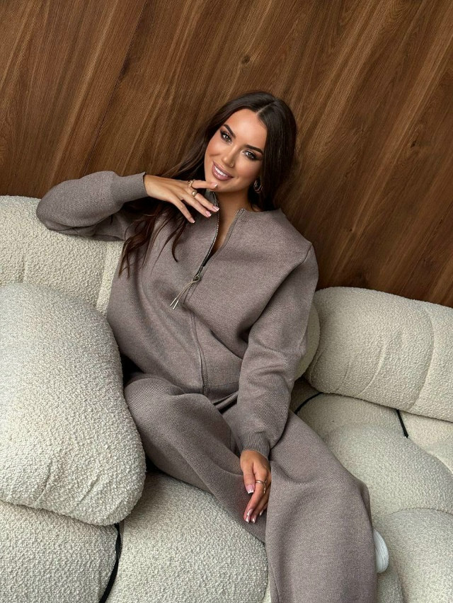 🛍🛍🛍Роскошные тёплые костюмы премиум качества купить в Интернет-магазине Садовод База - цена 2500 руб Садовод интернет-каталог