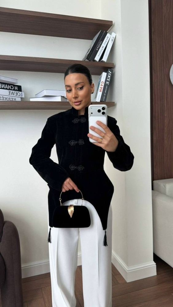 Женский пиджак черный