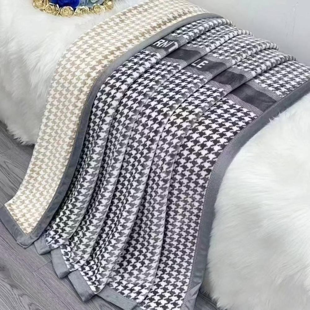 Плед  двухсторонний купить в Интернет-магазине Садовод База - цена 1700 руб Садовод интернет-каталог