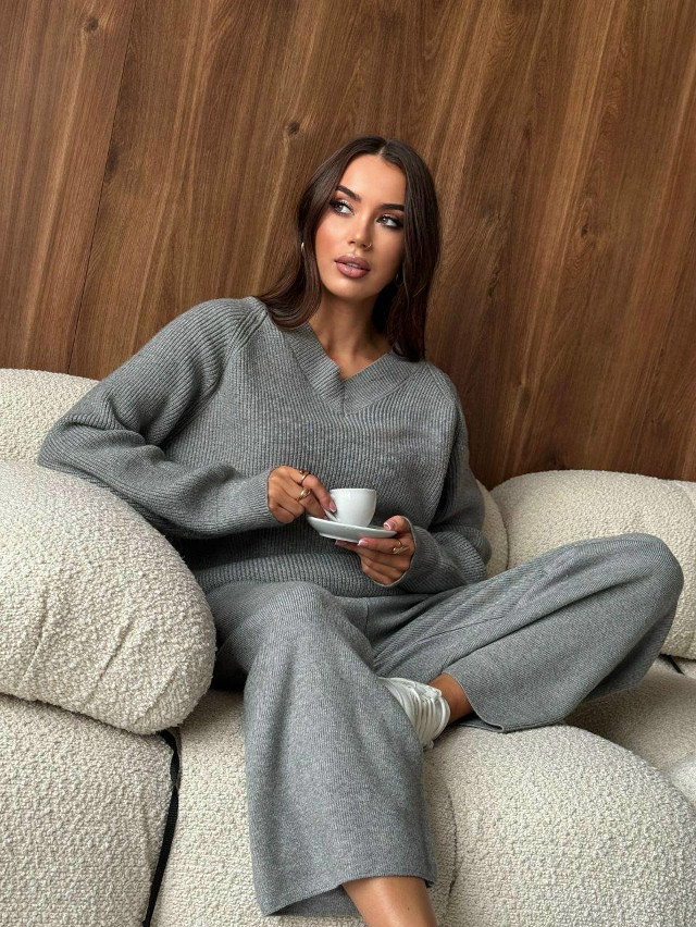 Женский костюм серый купить в Интернет-магазине Садовод База - цена 2400 руб Садовод интернет-каталог