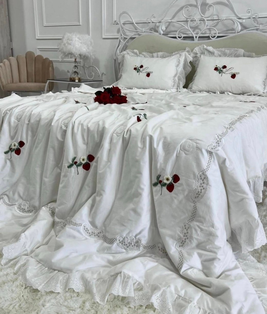 Комплект постельного белья клубника купить в Интернет-магазине Садовод База - цена 4600 руб Садовод интернет-каталог