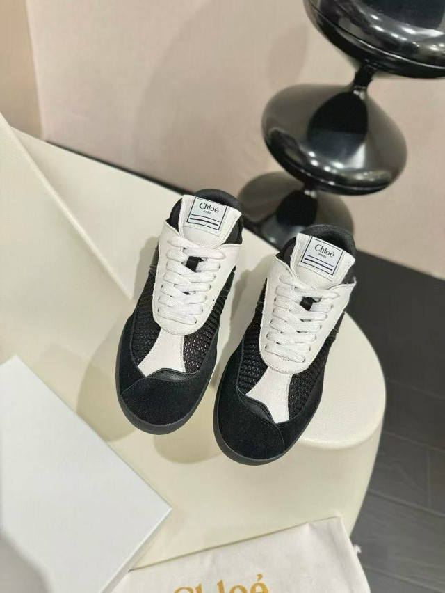 Кроссовки женские черные купить в Интернет-магазине Садовод База - цена 7500 руб Садовод интернет-каталог