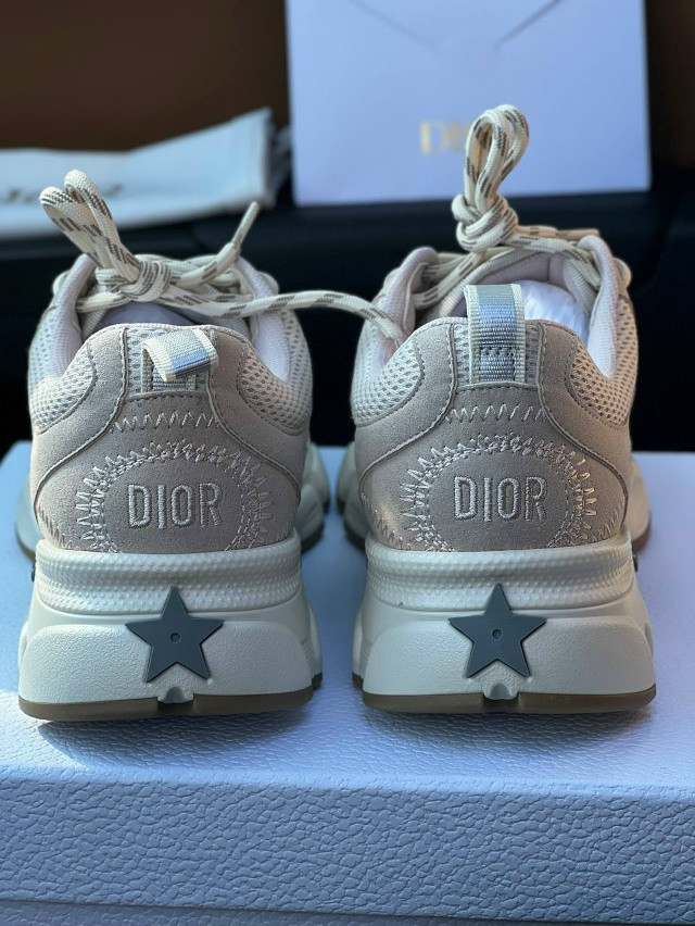 Кроссовки женские бежевые купить в Интернет-магазине Садовод База - цена 15500 руб Садовод интернет-каталог