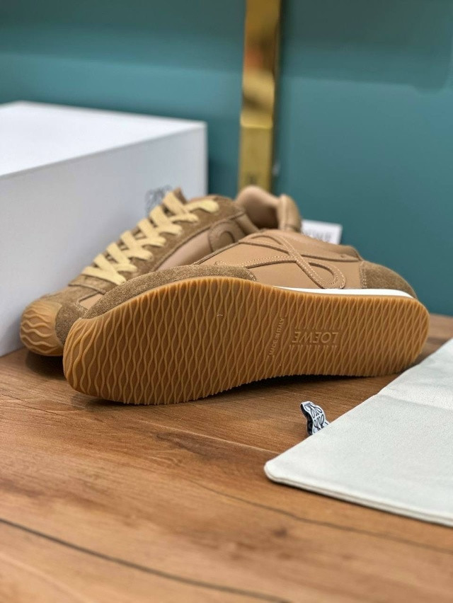 Кроссовки женские коричневые купить в Интернет-магазине Садовод База - цена 13500 руб Садовод интернет-каталог