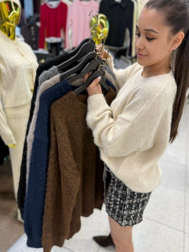 Свитер женский бежевый купить в Интернет-магазине Садовод База - цена 1500 руб Садовод интернет-каталог