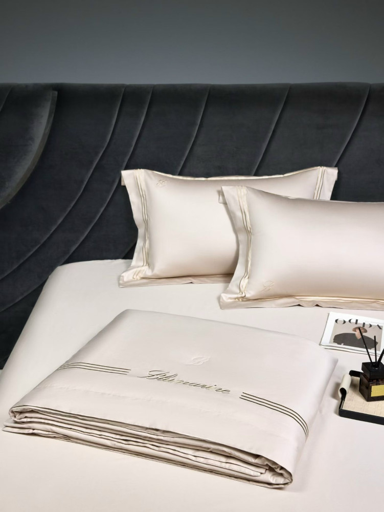 Комплект с одеялом купить в Интернет-магазине Садовод База - цена 8500 руб Садовод интернет-каталог