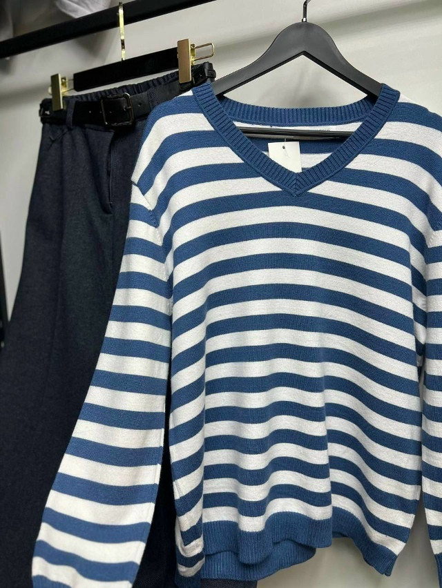 Свитер женский синий купить в Интернет-магазине Садовод База - цена 900 руб Садовод интернет-каталог