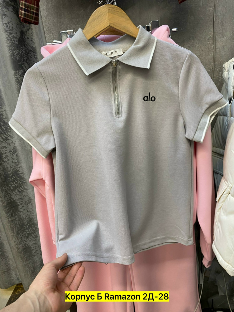 Женская футболка серая