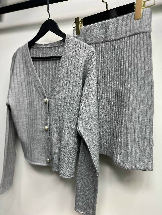 Женский костюм серый купить в Интернет-магазине Садовод База - цена 1300 руб Садовод интернет-каталог