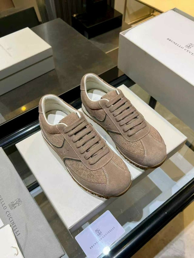 кроссовки молочные купить в Интернет-магазине Садовод База - цена 12000 руб Садовод интернет-каталог