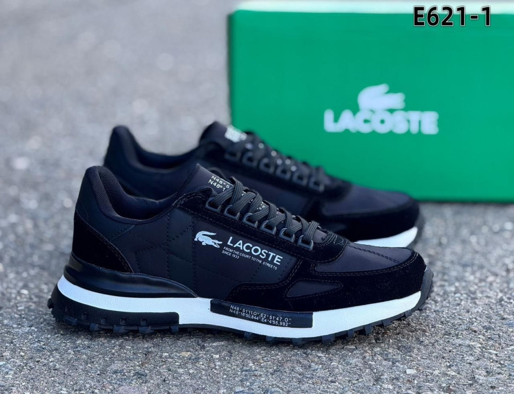 Кроссовки черные