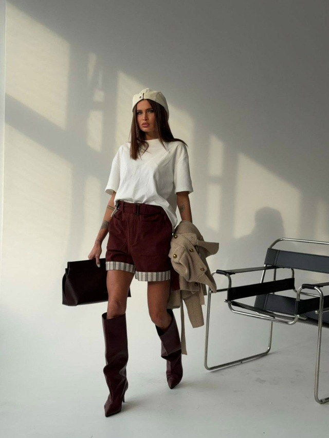 Женская футболка белая