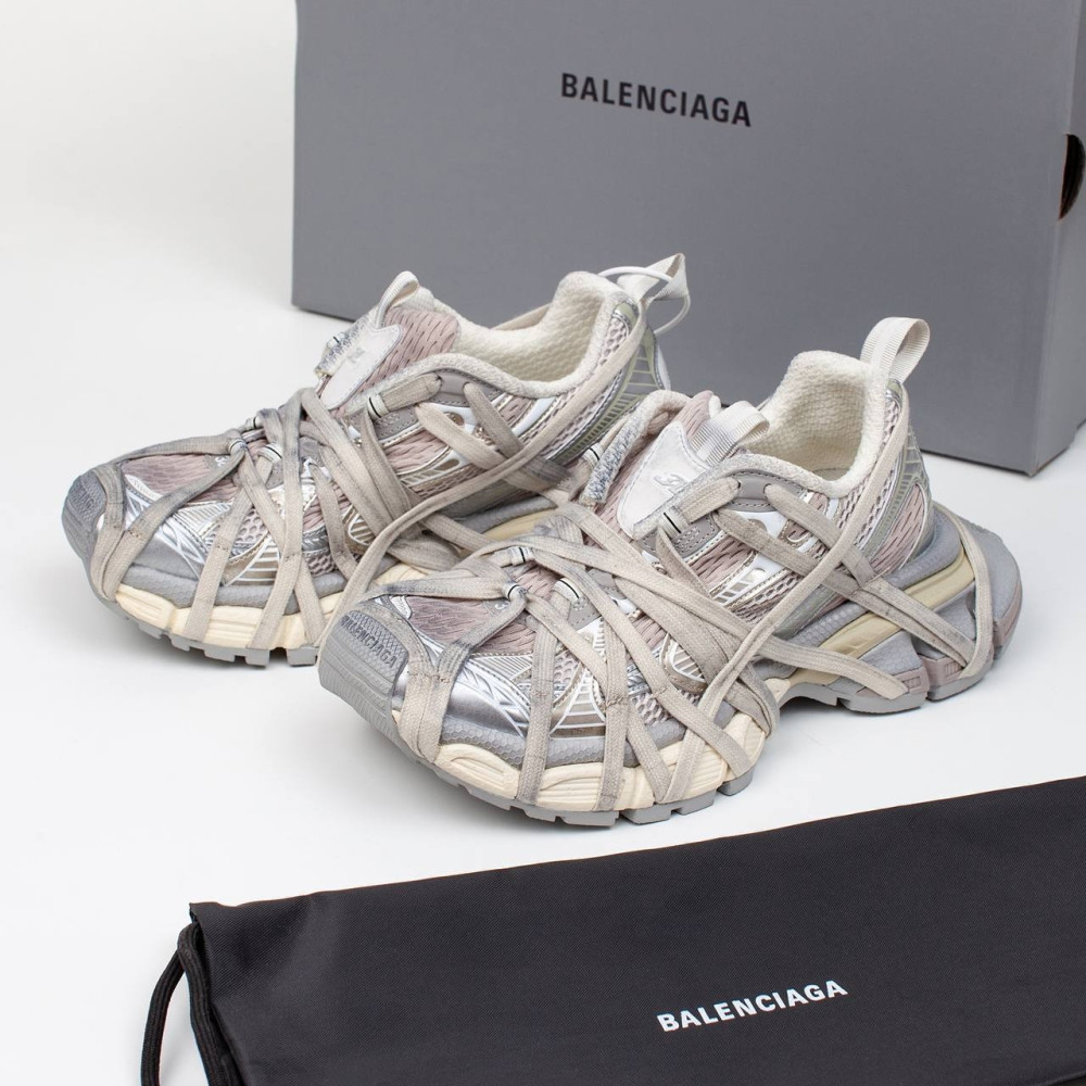 Кроссовки женские серые купить в Интернет-магазине Садовод База - цена 21500 руб Садовод интернет-каталог