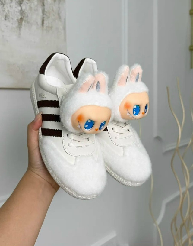 Кроссовки женские белые купить в Интернет-магазине Садовод База - цена 300 руб Садовод интернет-каталог