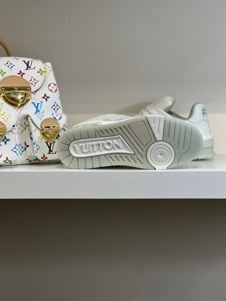 Кроссовки женские белые купить в Интернет-магазине Садовод База - цена 20500 руб Садовод интернет-каталог