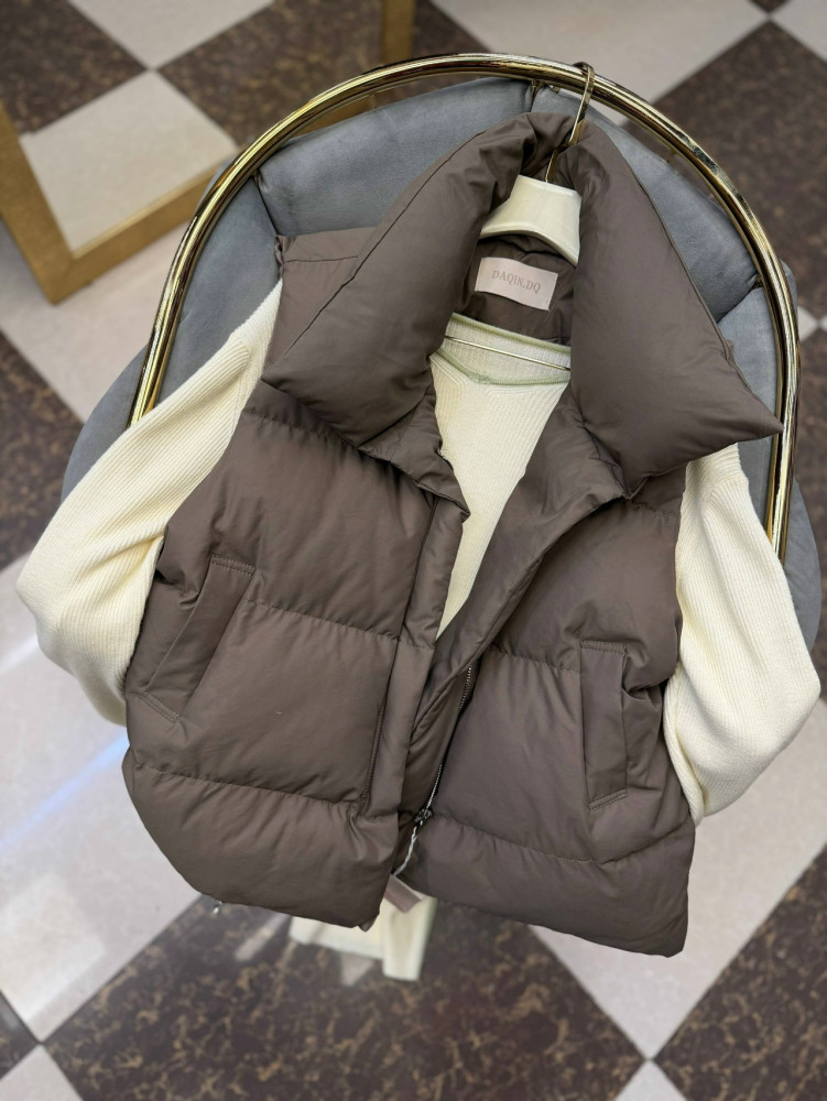 Жилетка женская бежевая купить в Интернет-магазине Садовод База - цена 2100 руб Садовод интернет-каталог