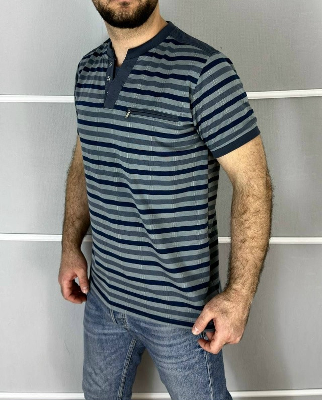 Мужская футболка зеленая