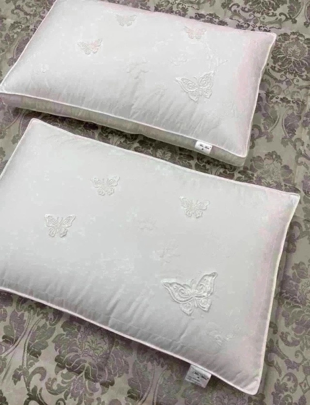 Подушки Бабочки 🦋 купить в Интернет-магазине Садовод База - цена 2700 руб Садовод интернет-каталог