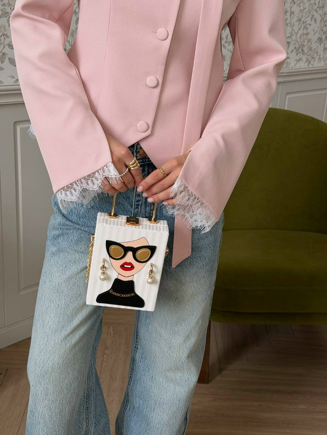 Женский пиджак розовый