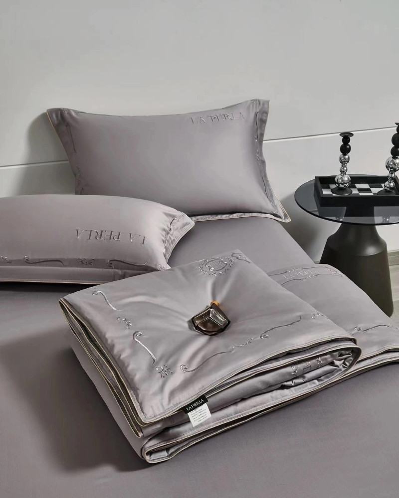 Комплект с готовым одеялом купить в Интернет-магазине Садовод База - цена 5700 руб Садовод интернет-каталог