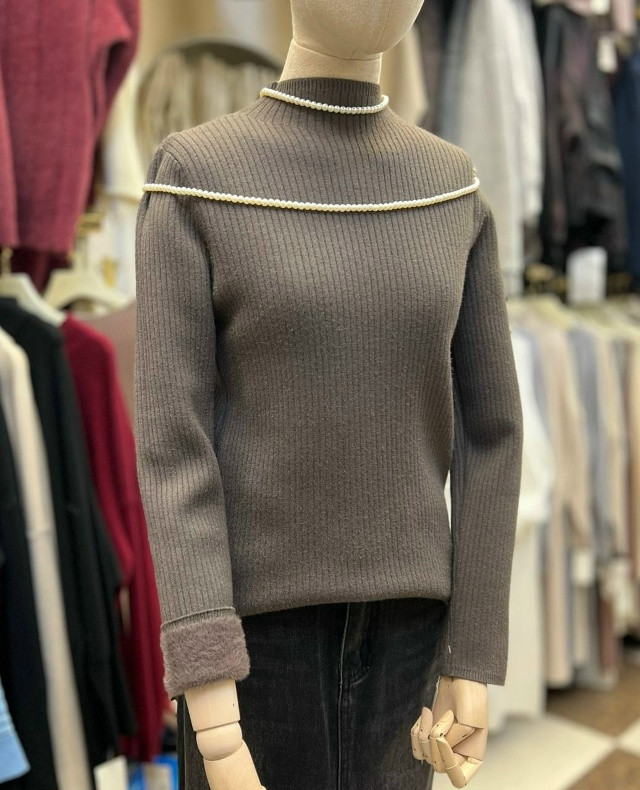 Женская водолазка коричневая