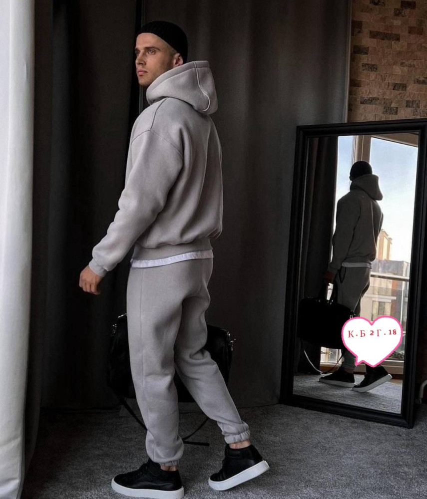 Женский костюм серый