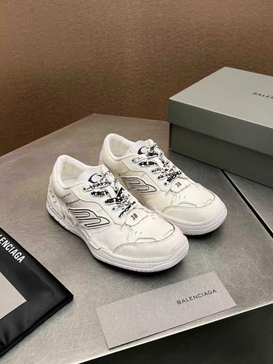 Кроссовки САДОВОД официальный интернет-каталог