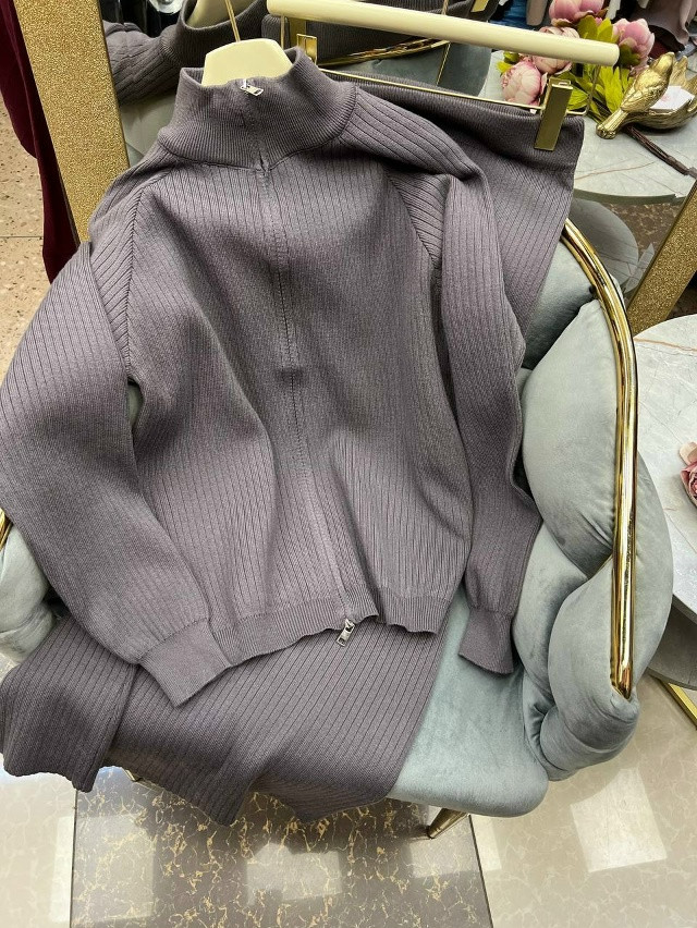 Женский костюм темно-серый купить в Интернет-магазине Садовод База - цена 2350 руб Садовод интернет-каталог